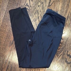 Lululemon women’s swift speed Black Leggings, size 8